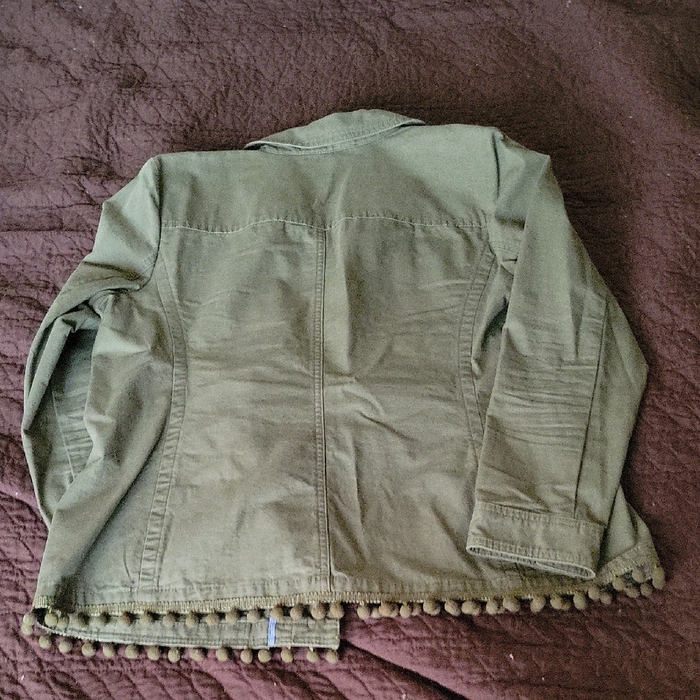 Olive Green Button-Up Jacket - Picture 7 of 9